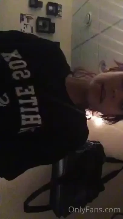 A vulnerable post because i hate singing in front of people i grew up 