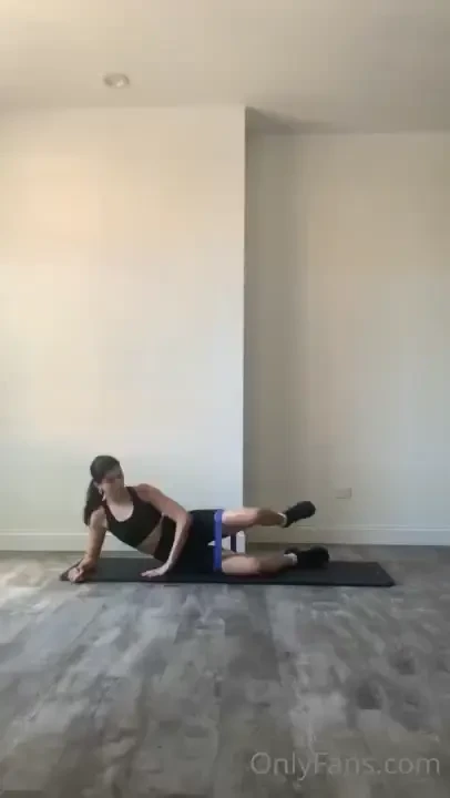 Happy hump day i m really excited to bring more fitness content back part 4 