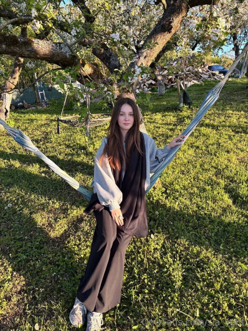 Hey babe spent some chill time in the park today i just love being in 