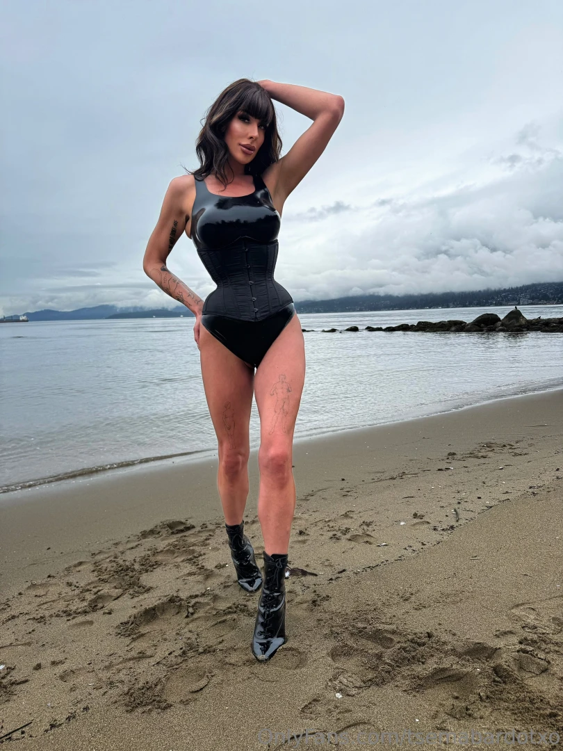 Just here to make your day a little hotter part 1 