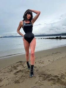 Just here to make your day a little hotter part 1