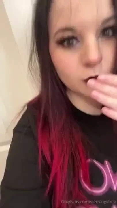 Oops i dropped my phone go see that pussy over on my vip page where i 