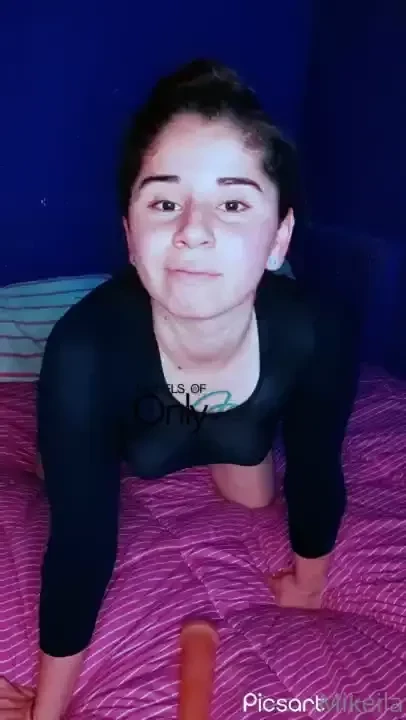 My dildo and i are waiting for orders from your boss tell me by dm how 