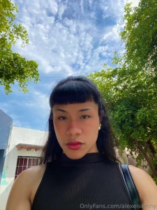 It is a good outfit so let s get breakfast part 1