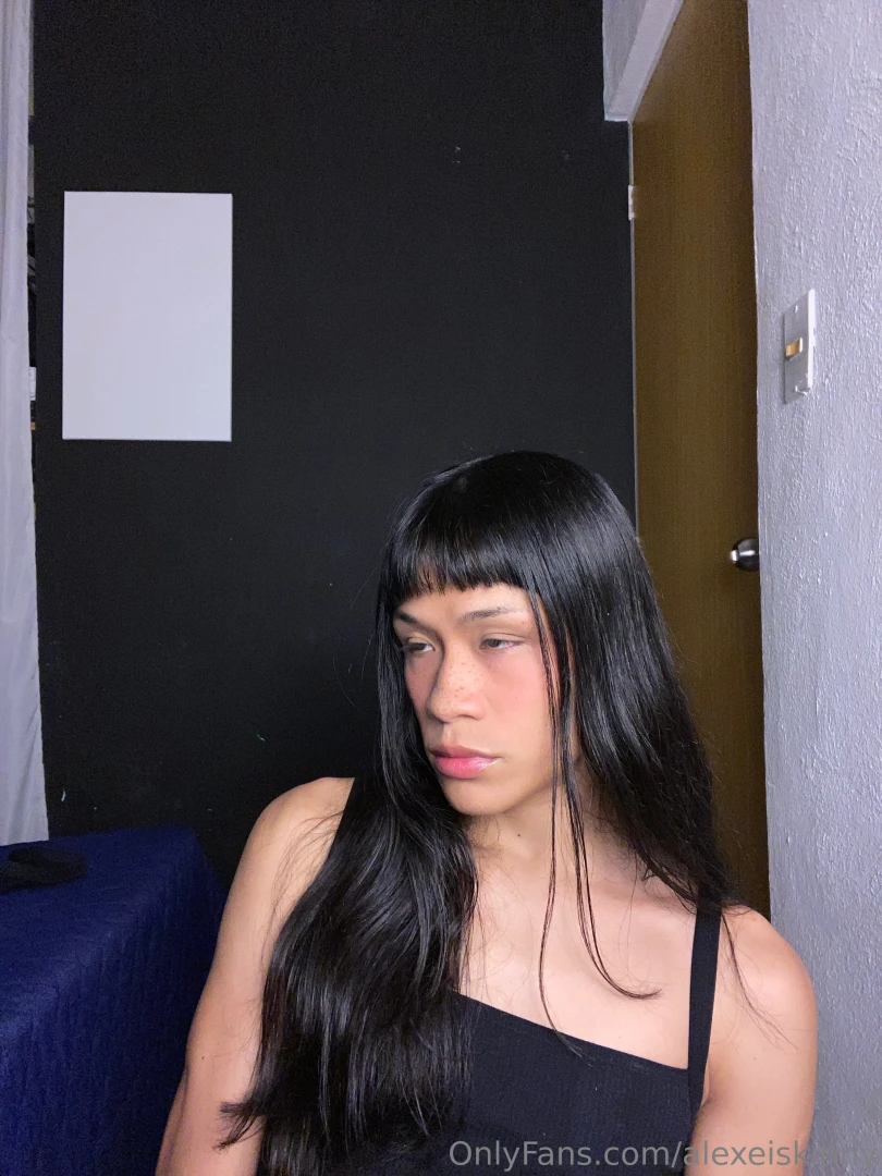 Just took these pics and i look cute af don t you think 