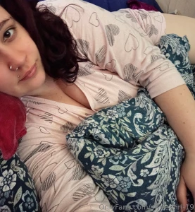 Ein sch nen freitag ich liege mit einer dicken erk ltung auf dem sofa