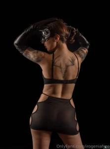 Je reprends les shows domination en webcam pour les mes soumises en