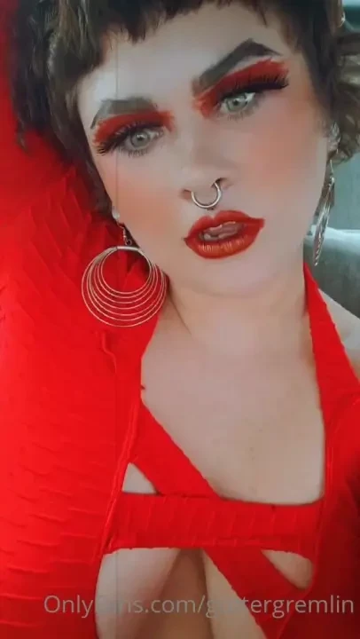 When i lived in a smol town and it was halloween 