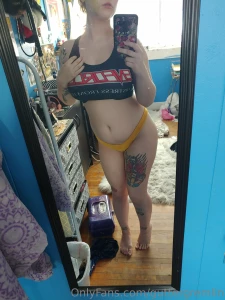 Younger me thought i had a gross body lol how