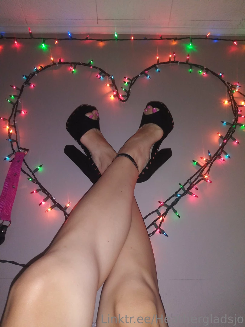 Where are my foot lovers at i swear men that worship feet are the best part 1 