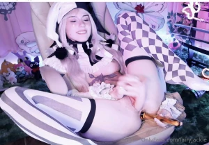 Andy was kind enough to take ss of me cumming on dp and you should see part 3