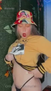 Te espero en mi dm para una rica videollamada papi juguemos rico i