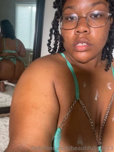 Describe how this makes you feel only in emojis