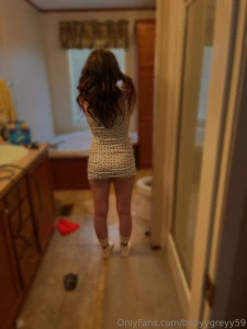 Would u let me sit in ur lap while wearing this part 1