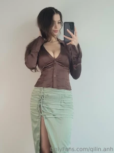 More milf outfit part 1