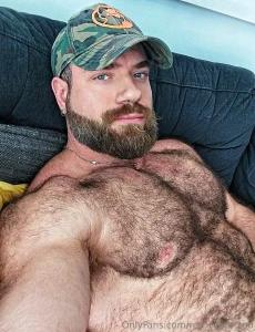 Look into my eyes and do what i say