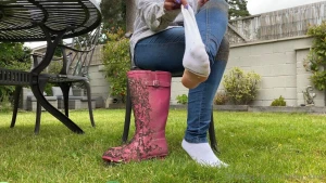 My feet were so tired after this would you have rubbed them for me part 1