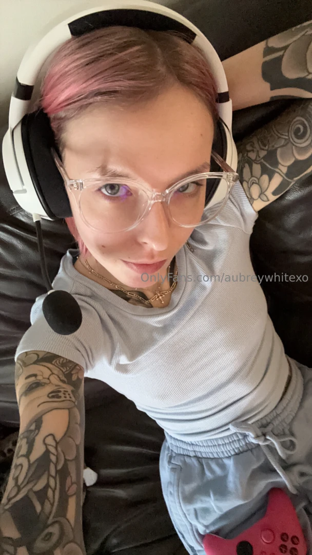 Anyone wanna play some games 