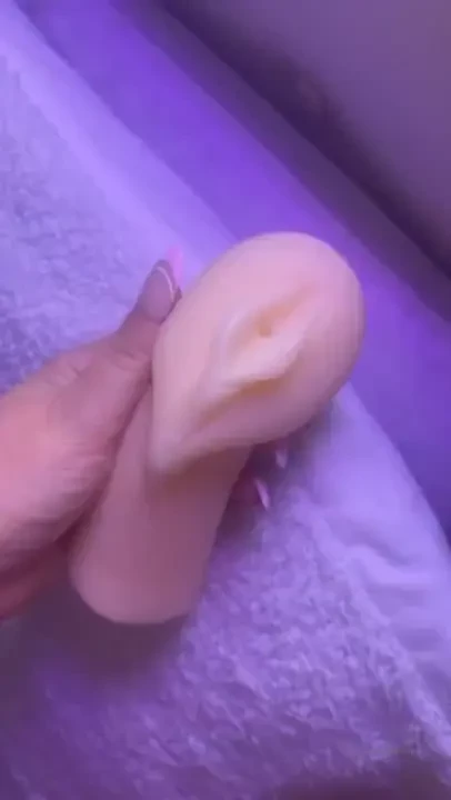 First person to tip 69 gets my pussy clone normally 200 