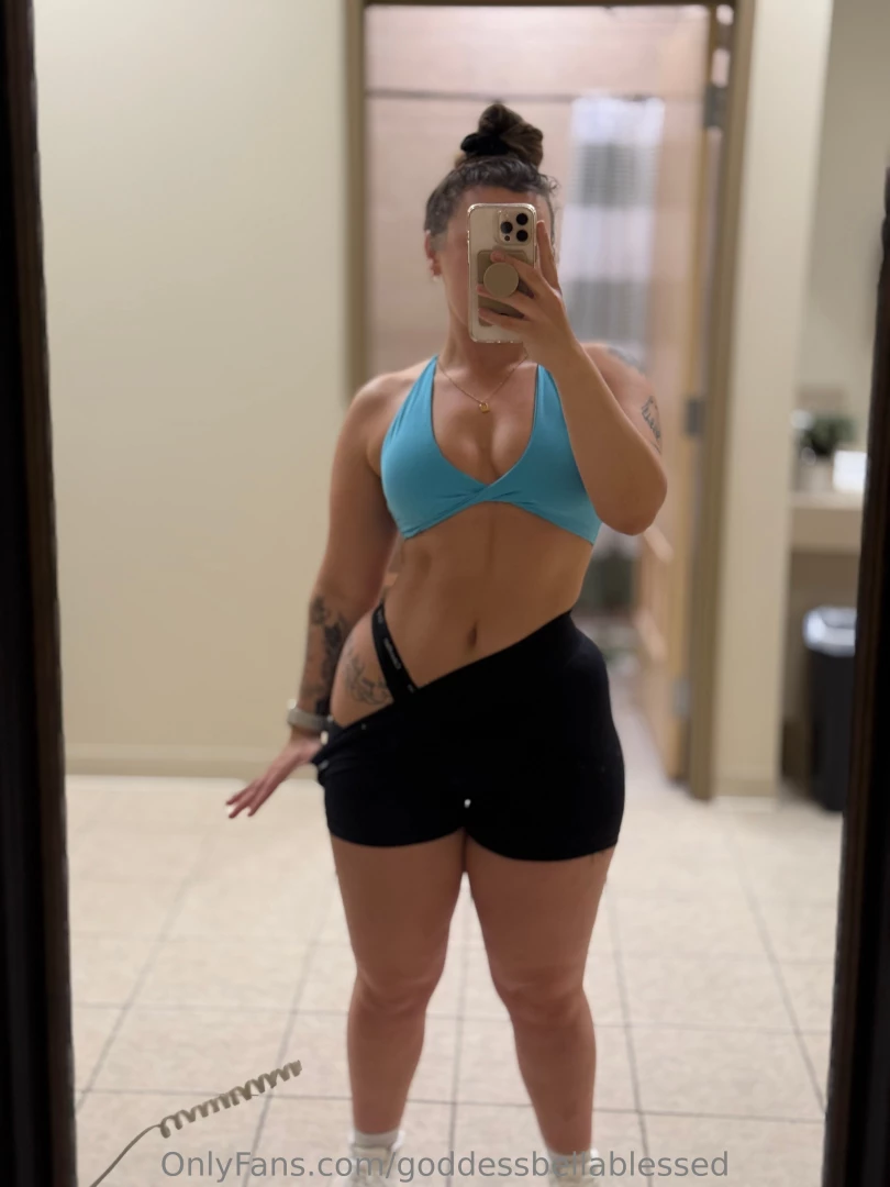 Super busy day again so i do apologize for my absence i ll make it up 