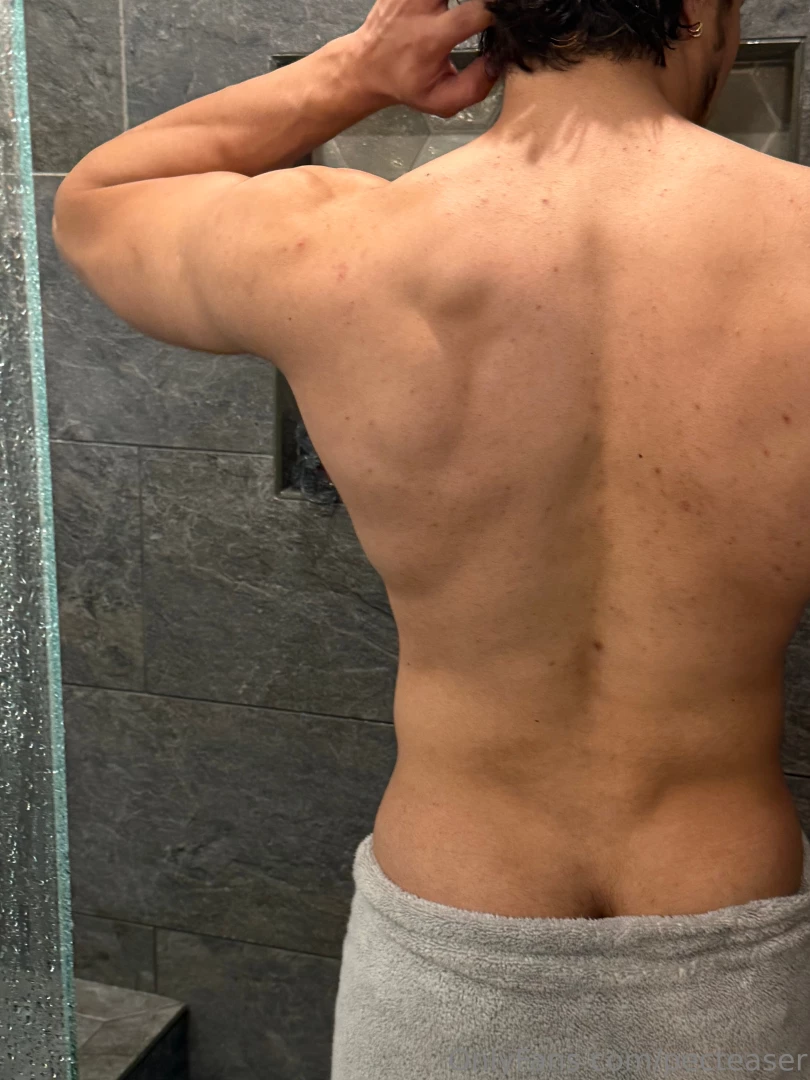 Can someone help me wash my back 