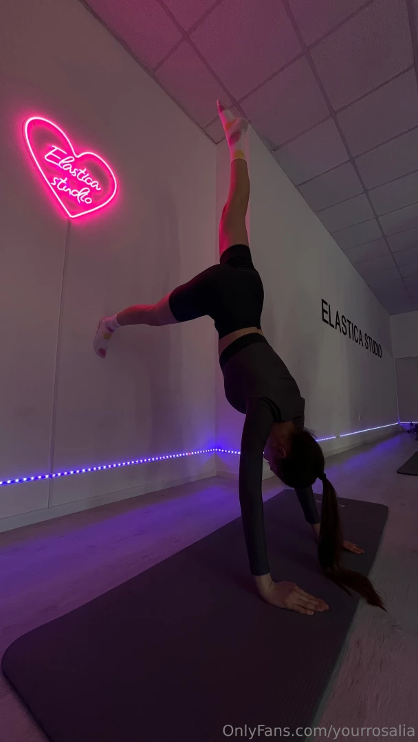 It s stretching time i think my boyfriend s gonna be lucky part 2 