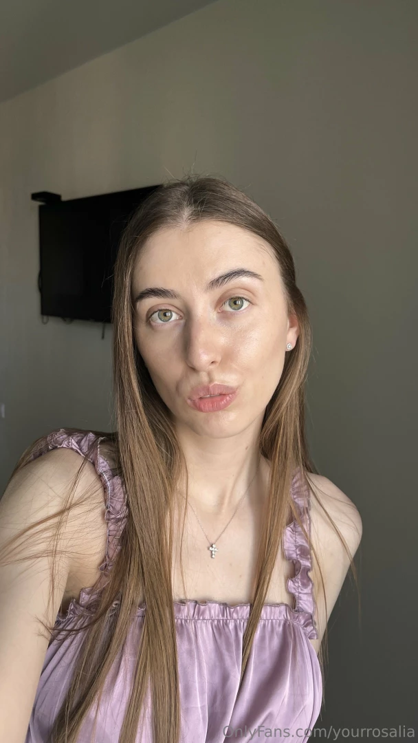 A photo of me just waking up for you hope you like natural 