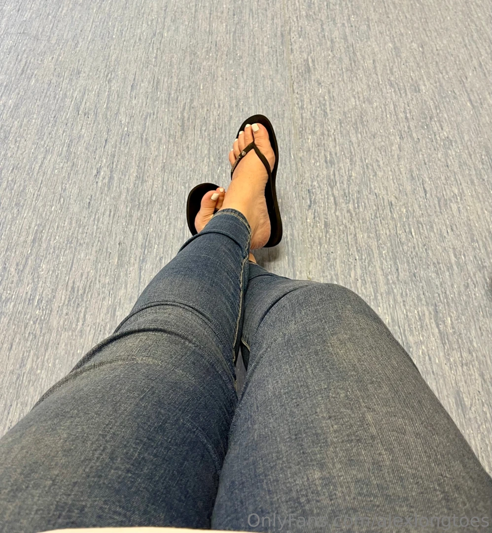 Do you like jeans and thongs or jeans and barefeet better part 1 