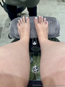 I realised i never posted a pedicure reveal if you guessed white you