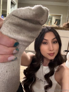 Come smell foot sniffer