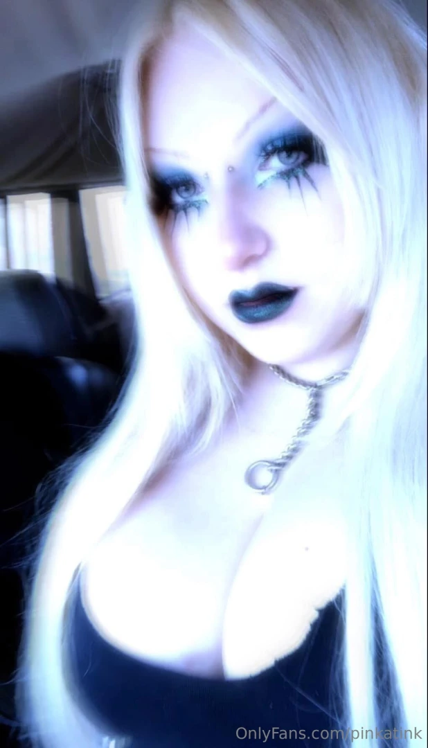 Is goth pussy the best pussy 