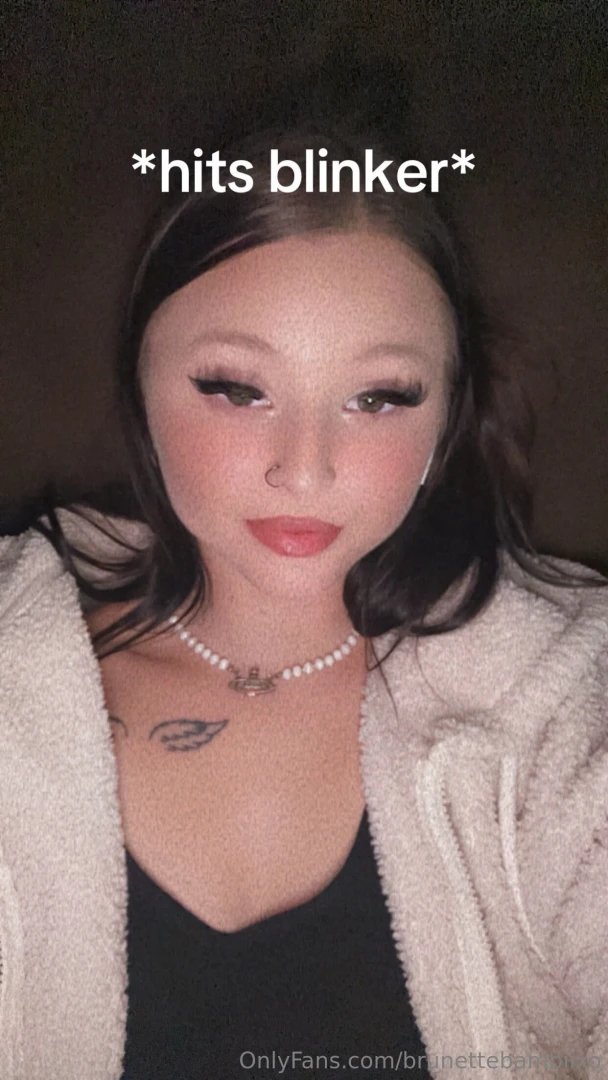 Let me seduce you with my eyes 