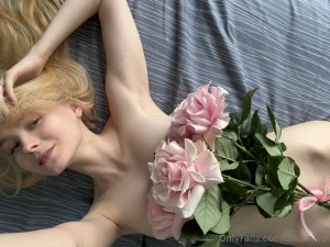 I saw an old lady selling flowers and i couldn t resist buying a few