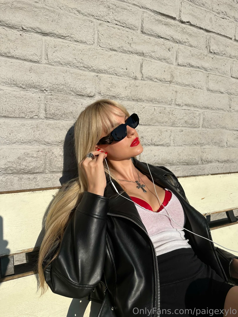 Been in the studio full time x part 2 