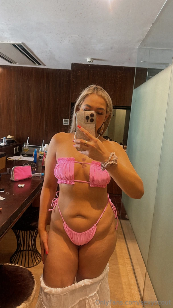 Dropped my skirt part 1 