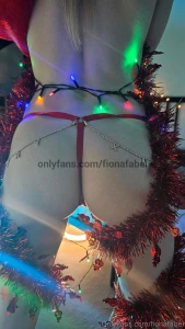 It s almost christmas so i gave lina the gift of being a useful slave