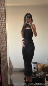 Thinking of going to dinner commando in this