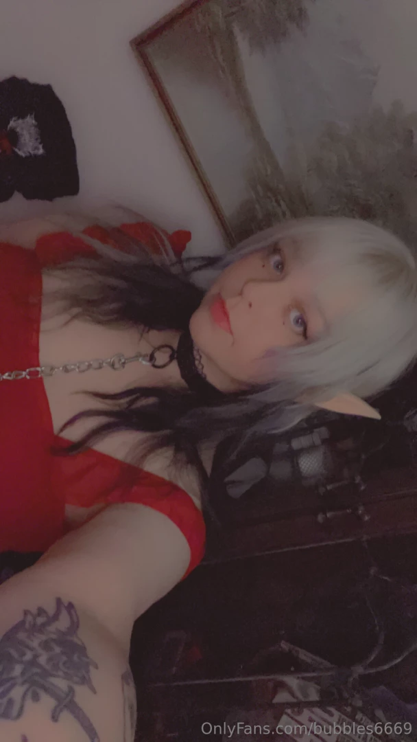 Hi lovelys so much going on i just moved and now my phone decides to part 5 