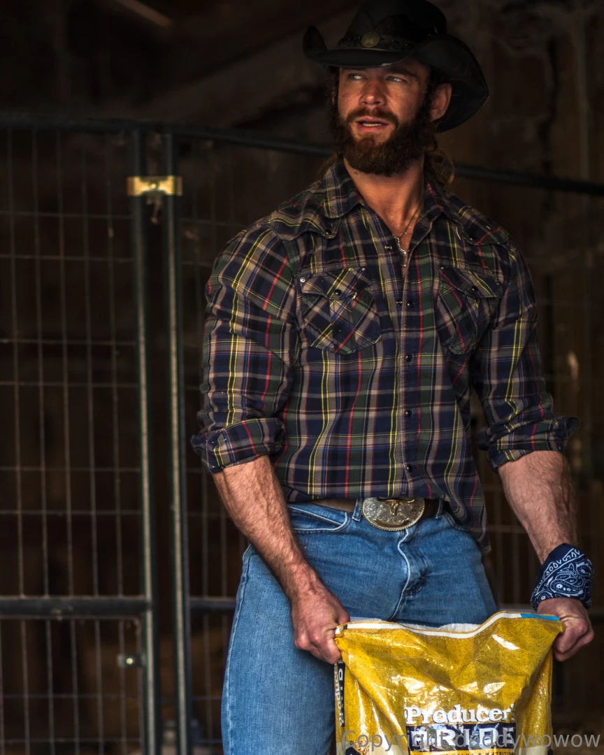 The barn s rustic atmosphere is awesome with its weathered wood and 