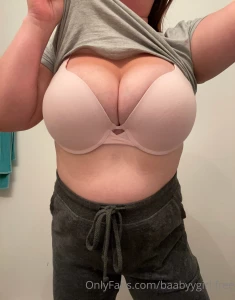 Seulement aujourd hui only todaayy 5 00 onlyfans com baabyygirl96