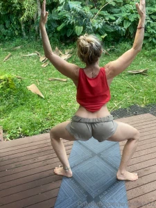 Movement day this morning at 7 i will be live and doing my morning part 3