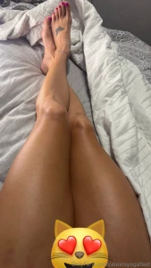 I love showing off my feet and pussy in this pov follow for uncensored