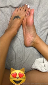 Good morning my paid subscribers get spoiled alexisyogafeet2