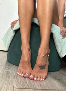 Showing off my new white pedi in my favorite way subscribe for part 2