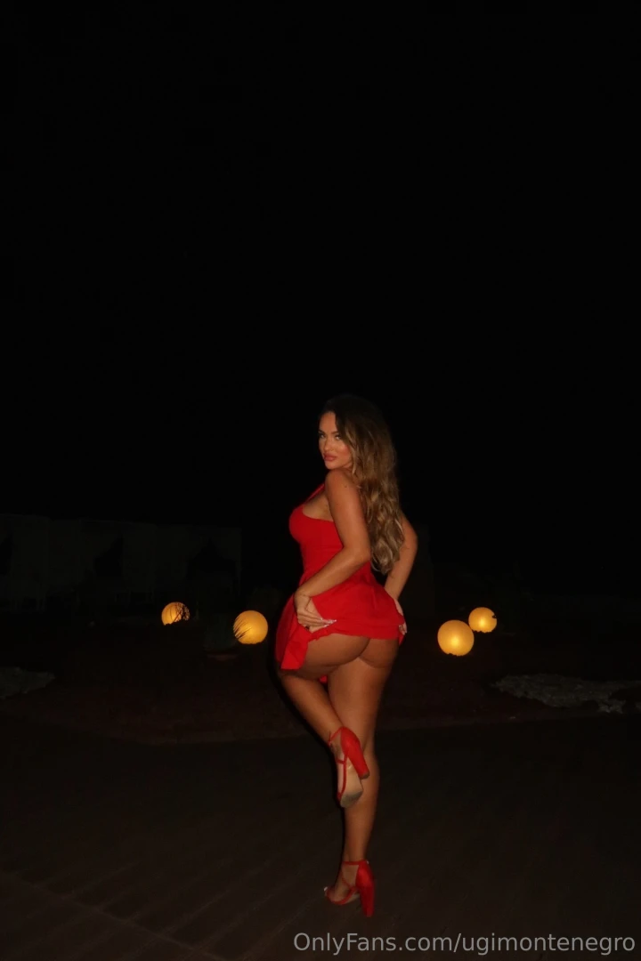 Want to kiss it much 