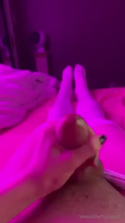 He started cumming thinking about his cute thigh highs 