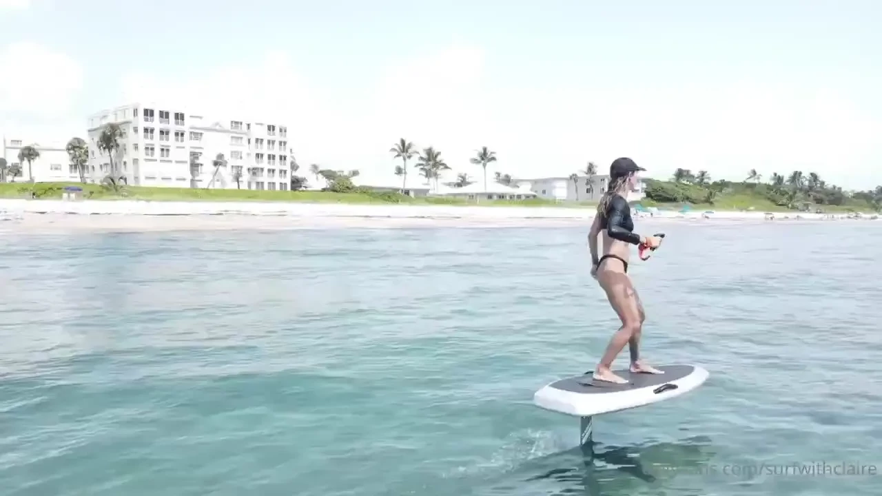E foil efoil means electric hydrofoil this is a special type of 