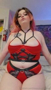 Everyone say thank you tom for this outfit