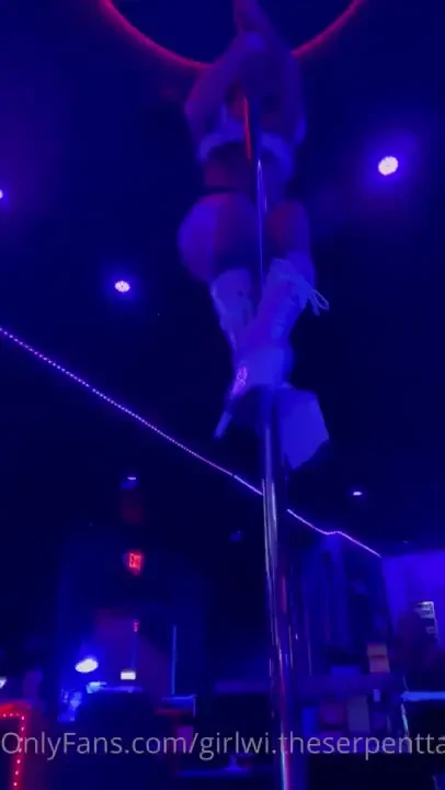 In this video i injured my shoulder learning this move right here 