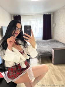 This look 50 good girl 50 trouble guess which part wins tonight